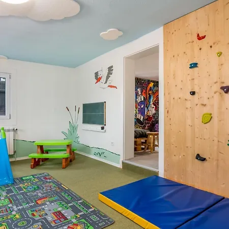 Treehouse - Kids Paradise - - Ssc * ווינטרברג